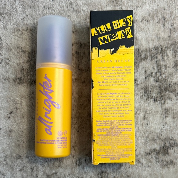 Urban Decay Vitamin C All Nighter Makeup Setting Spray - full size - Picture 3 of 4